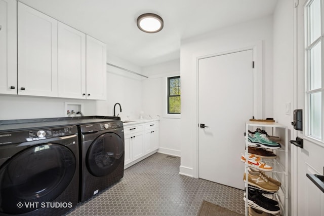 490 S Waukegan Rd, Lake Forest, IL 60045 - laundry room featuring washing machine and dryer and cabinet space