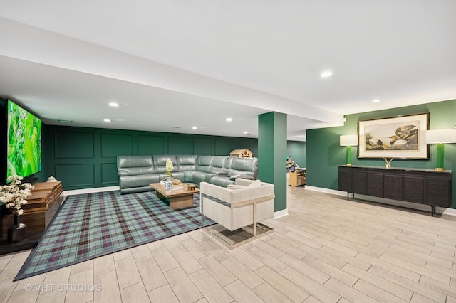 490 S Waukegan Rd, Lake Forest, IL 60045 - building lobby featuring a decorative wall and recessed lighting