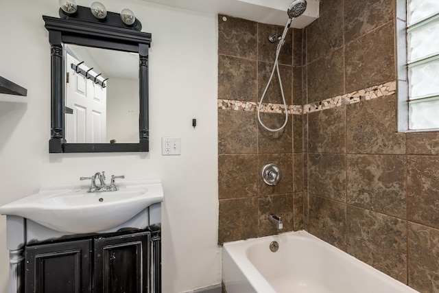 3924 W Greenleaf Ave, Lincolnwood, IL 60712 - full bath featuring vanity and shower / tub combination
