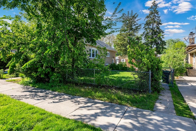 3924 W Greenleaf Ave, Lincolnwood, IL 60712 - view of front facade