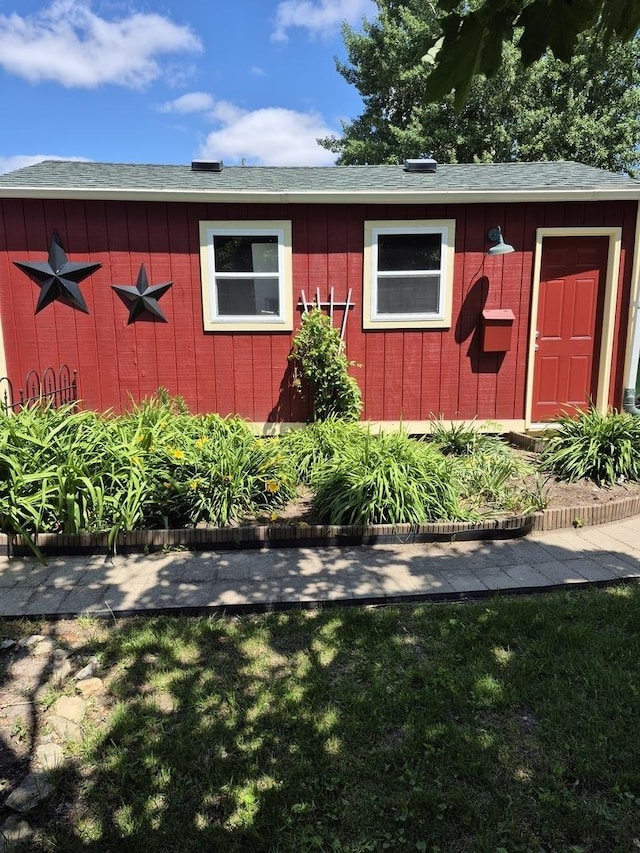 123 W Maple St, Franklin Grove, IL 61031 - view of outdoor structure