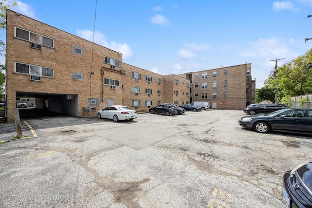 914 N Austin Blvd Unit B10, Oak Park, IL 60302 - view of uncovered parking lot