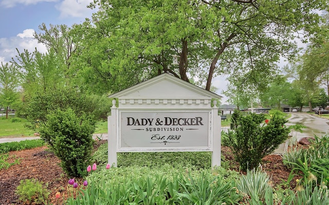 33978 N Lake Rd, Grayslake, IL 60030 - view of community / neighborhood sign