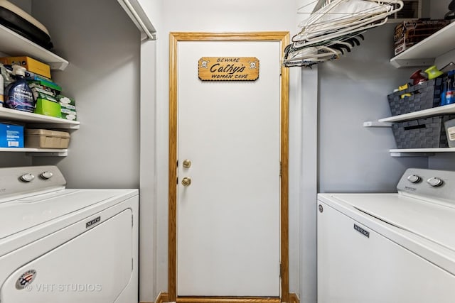 841 Bonnie Brae Ln, Bolingbrook, IL 60440 - washroom featuring washing machine and dryer