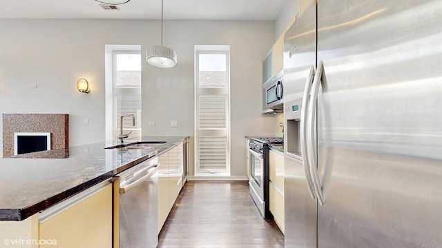 2712 N Artesian Ave Unit 3, Chicago, IL 60647 - photo 4