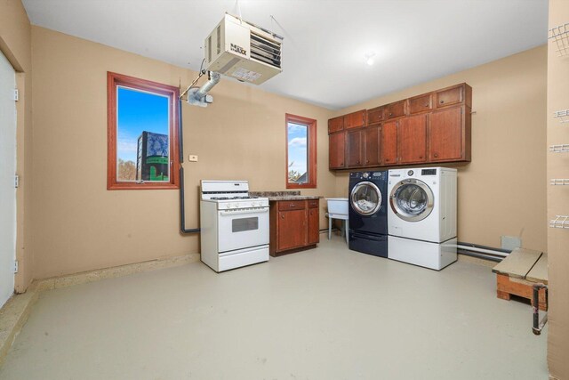 975 Patriot Ln, Hoffman Estates, IL 60192 - laundry area featuring separate washer and dryer and a heating unit