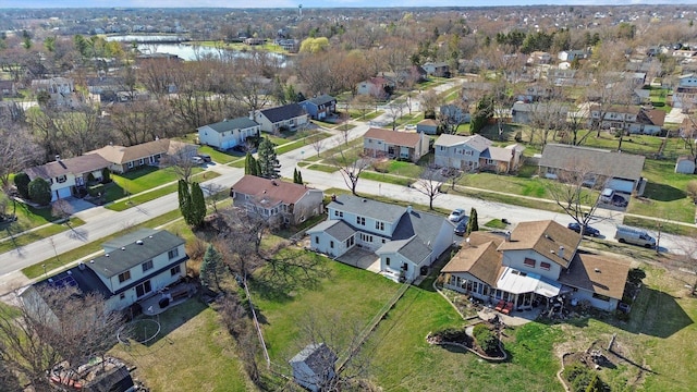 975 Patriot Ln, Hoffman Estates, IL 60192 - aerial overview of property's location featuring nearby suburban area and a large body of water