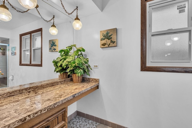 2015 Busse Hwy, Des Plaines, IL 60016 - bathroom with baseboards