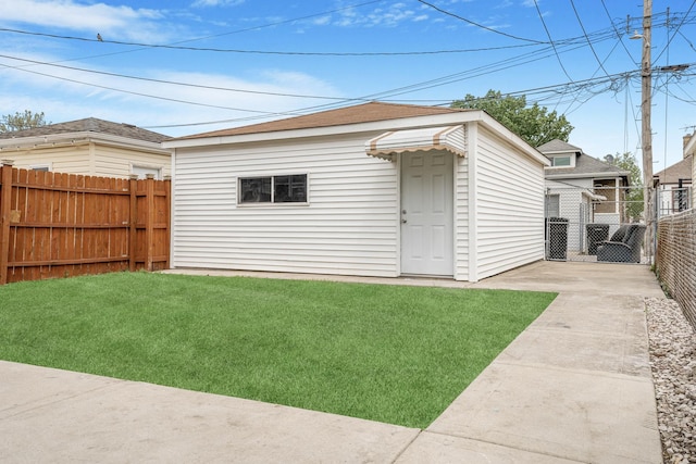 5823 S Francisco Ave, Chicago, IL 60629 - view of outdoor structure