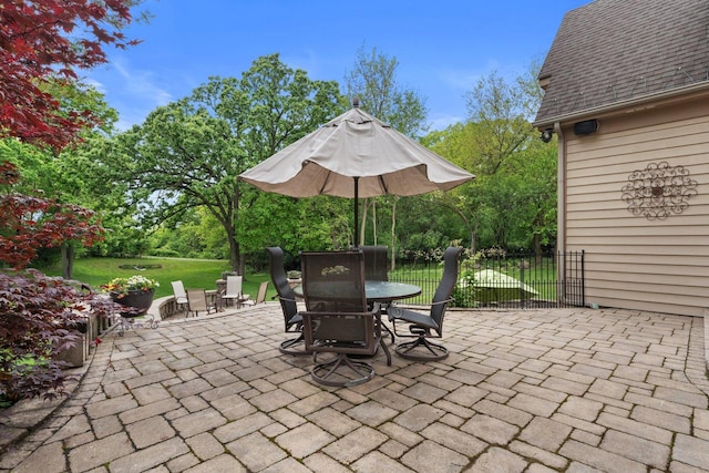 28809 W Harvest Glen Cir, Cary, IL 60013 - view of patio / terrace with outdoor dining space