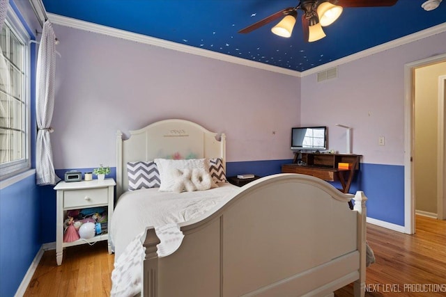 1839 Tamahawk Ln, Naperville, IL 60564 - bedroom with wood finished floors, baseboards, crown molding, and a ceiling fan