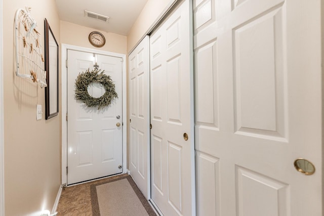 601 Pheasant Trl, Saint Charles, IL 60174 - doorway to outside featuring baseboards