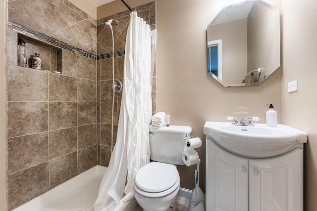 601 Pheasant Trl, Saint Charles, IL 60174 - bathroom with toilet, vanity, and tiled shower