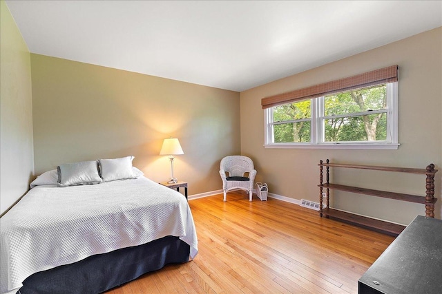 20424 Ithaca Rd, Olympia Fields, IL 60461 - bedroom featuring light wood-style floors and baseboards
