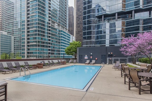 505 N Mcclurg Ct Unit 2003, Chicago, IL 60611 - community pool featuring a patio and a city view