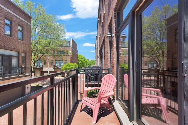 2862 N Paulina St, Chicago, IL 60657 - view of balcony