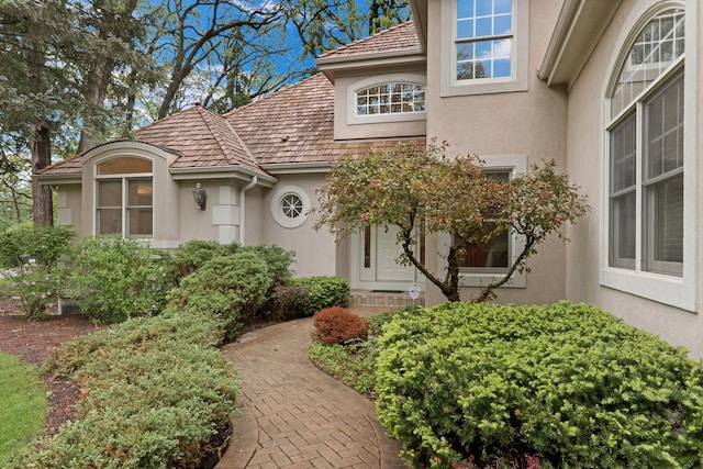 1700 Cornell Ct, Lake Forest, IL 60045 - property entrance with stucco siding