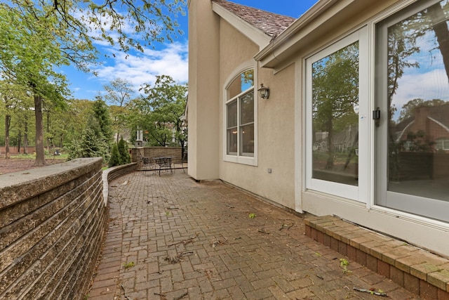 1700 Cornell Ct, Lake Forest, IL 60045 - view of patio featuring outdoor dining space