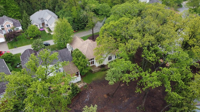 1700 Cornell Ct, Lake Forest, IL 60045 - aerial view of property and surrounding area featuring nearby suburban area