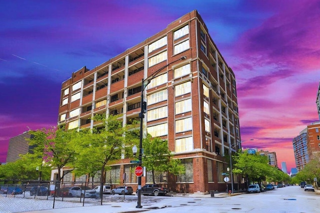 320 E 21st St Unit 412, Chicago, IL 60616 - view of property