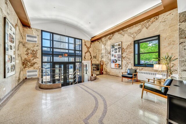 320 E 21st St Unit 412, Chicago, IL 60616 - building lobby featuring lofted ceiling