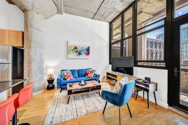 320 E 21st St Unit 412, Chicago, IL 60616 - living area with wood finished floors and baseboards