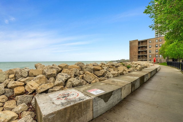 7337 S S Shore Dr Unit 712, Chicago, IL 60649 - view of community featuring a water view