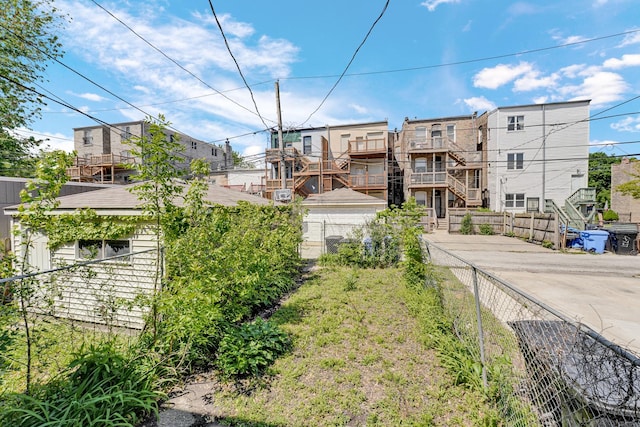 4728 S Evans Ave, Chicago, IL 60615 - view of yard