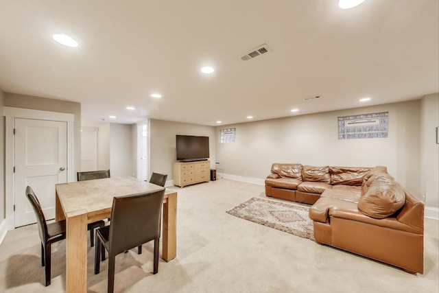 2722 N Bosworth Ave, Chicago, IL 60614 - living area featuring recessed lighting, baseboards, and light colored carpet