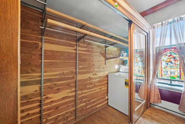 3530 N Lake Shore Dr Unit 12B, Chicago, IL 60657 - closet featuring washer / clothes dryer