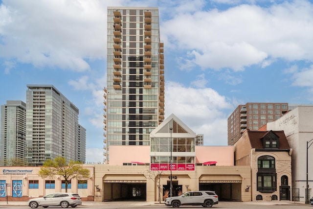 1212 N La Salle Dr Unit 2309, Chicago, IL 60610 - view of building exterior with a city view