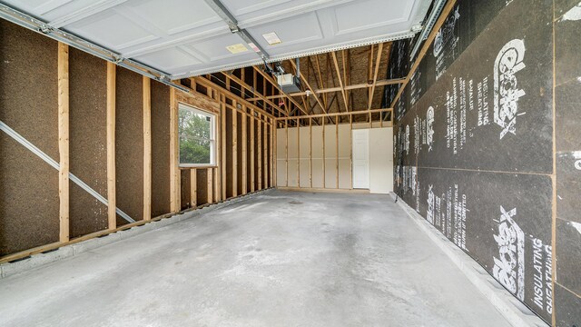 305 S Prairie Ave, Polo, IL 61064 - view of garage