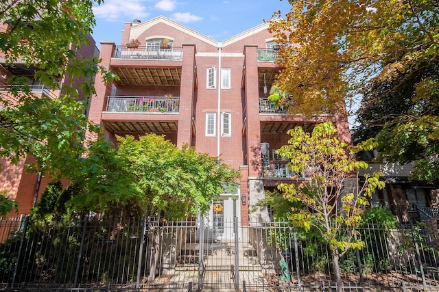 930 W Cuyler Ave Unit 3W, Chicago, IL 60613 - view of building exterior
