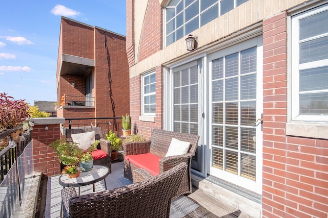 930 W Cuyler Ave Unit 3W, Chicago, IL 60613 - view of balcony