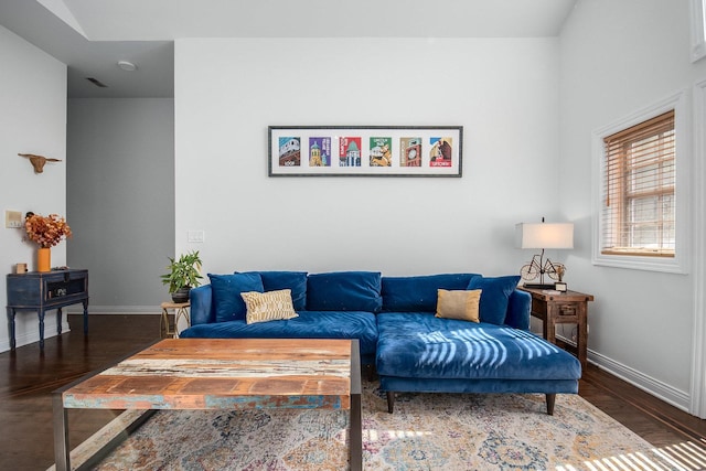 930 W Cuyler Ave Unit 3W, Chicago, IL 60613 - living area with baseboards and wood finished floors