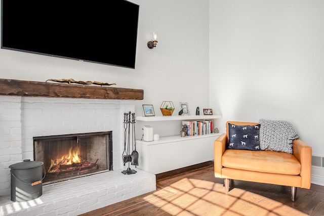 930 W Cuyler Ave Unit 3W, Chicago, IL 60613 - sitting room featuring wood finished floors and a fireplace
