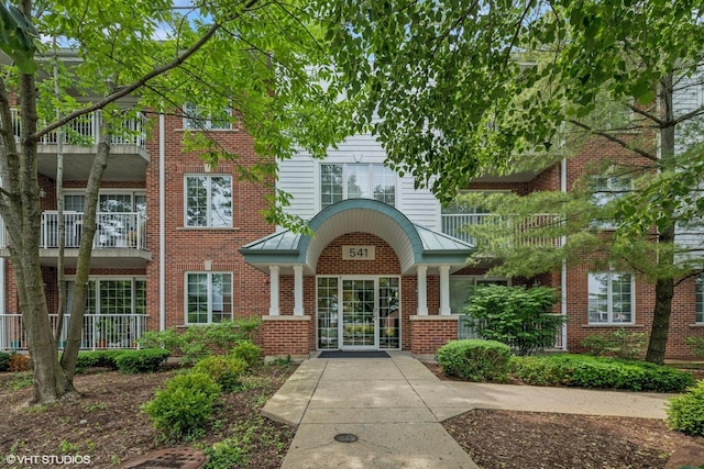541 N Hough St Unit 205, Barrington, IL 60010 - view of building exterior