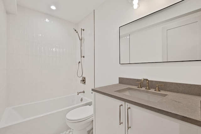 1646 N Orchard St Unit 1N, Chicago, IL 60614 - full bathroom with toilet, vanity,  shower combination, and recessed lighting