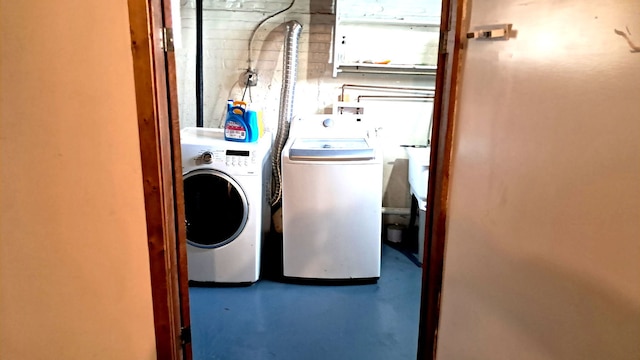 4542 S Lamon Ave, Chicago, IL 60638 - washroom with washing machine and clothes dryer