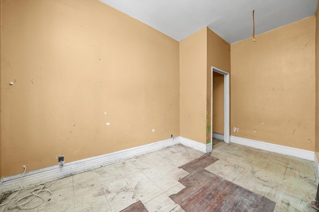 6146 S Morgan St, Chicago, IL 60621 - unfurnished room with baseboards