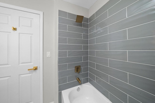 1326 N Poplar Ave, Round Lake Beach, IL 60073 - bathroom featuring tub / shower combination