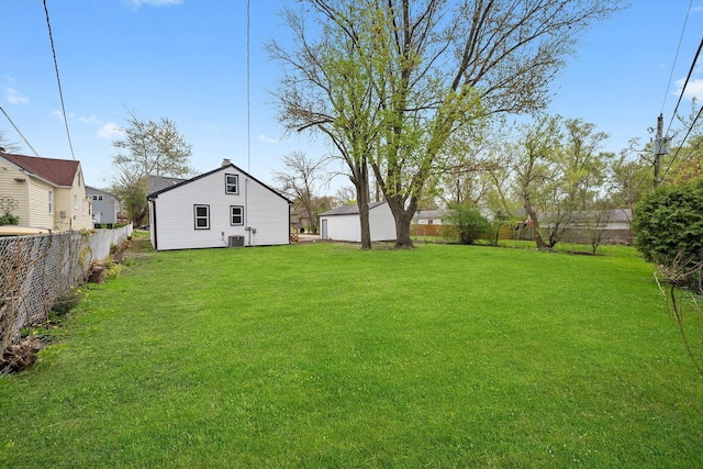 1326 N Poplar Ave, Round Lake Beach, IL 60073 - view of yard