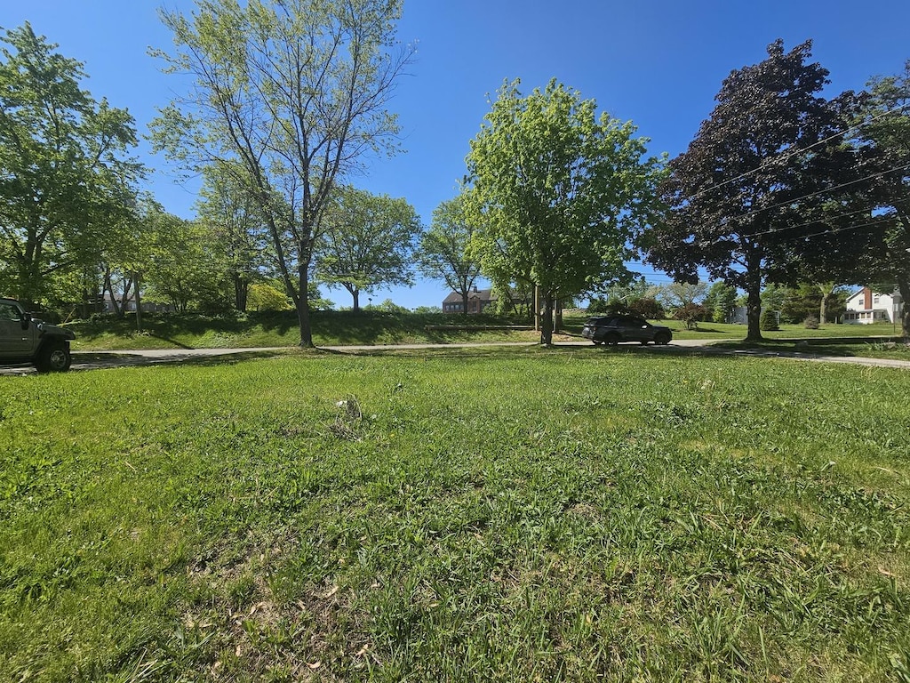 409 Reynolds St, Rockford, IL 61103