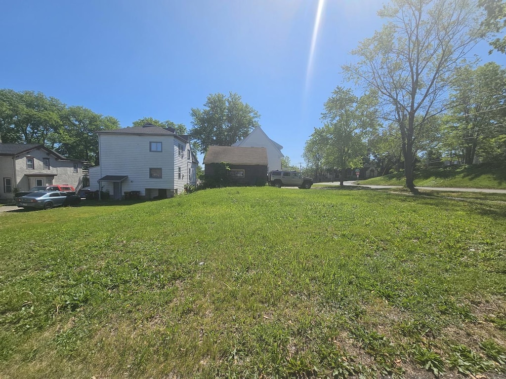 409 Reynolds St, Rockford, IL 61103