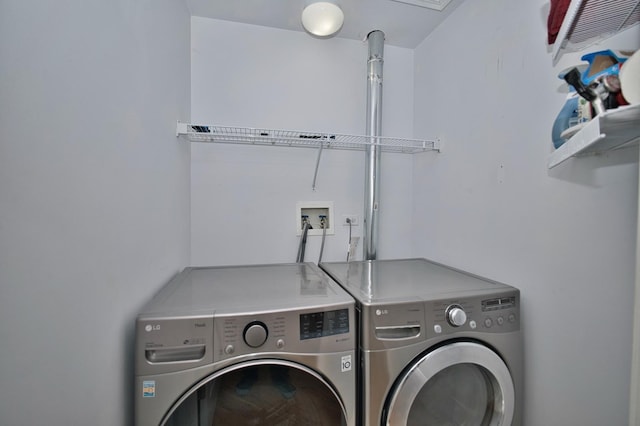 6131 Wingate Dr, Lisle, IL 60532 - washroom featuring independent washer and dryer