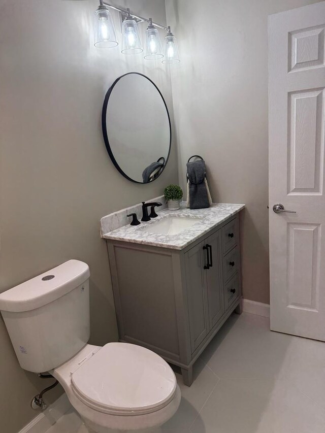 363 Indianwood Blvd, Park Forest, IL 60466 - unfurnished room featuring a smoke detector and wood finished floors
