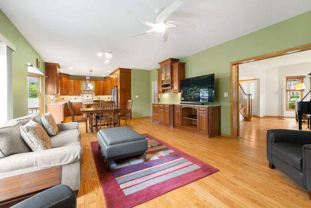 689 S Parkside Ave, Elmhurst, IL 60126 - photo 9