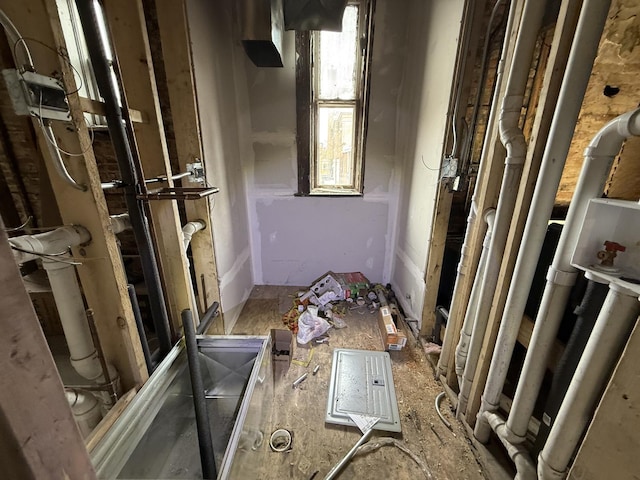 5813 S Wabash Ave, Chicago, IL 60637 - view of bathroom