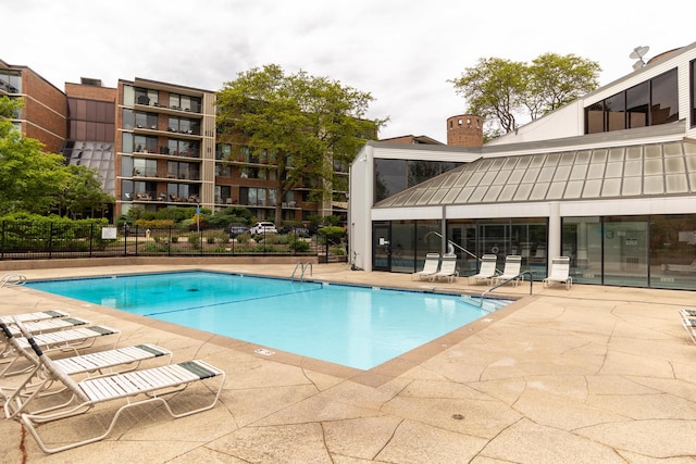 2 S Atrium Way Unit 208, Elmhurst, IL 60126 - community pool with a patio area