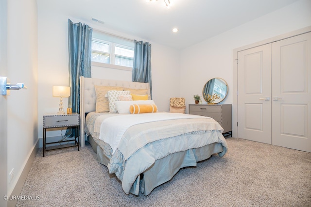 1221 E 46th St Unit 1, Chicago, IL 60653 - carpeted bedroom featuring a closet and recessed lighting